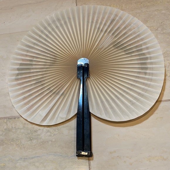 Final Price Drop: Small Lot of Vintage Asian Fans - Picture 13 of 15